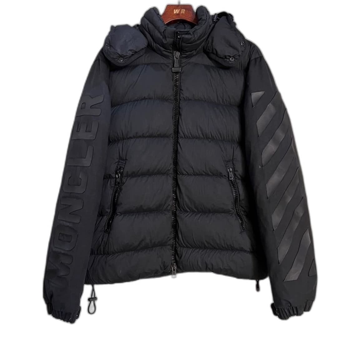 [한정판] 몽클레어X오프화이트 그래픽 패딩 자켓 블랙 XL 상품이미지1