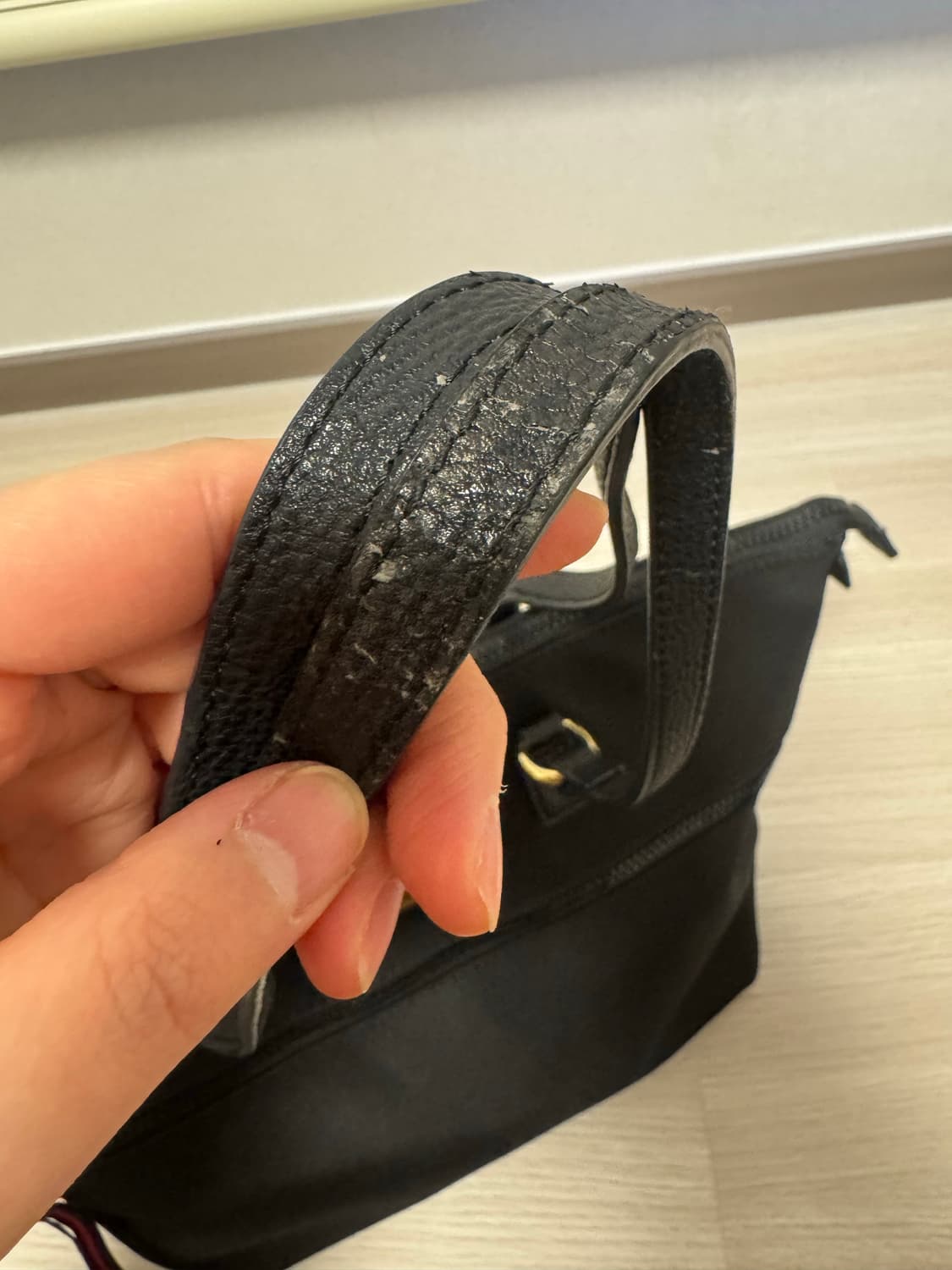 타미힐피거 포피 TH 토트백/숄더백(블랙) 판매합니다 상품이미지7