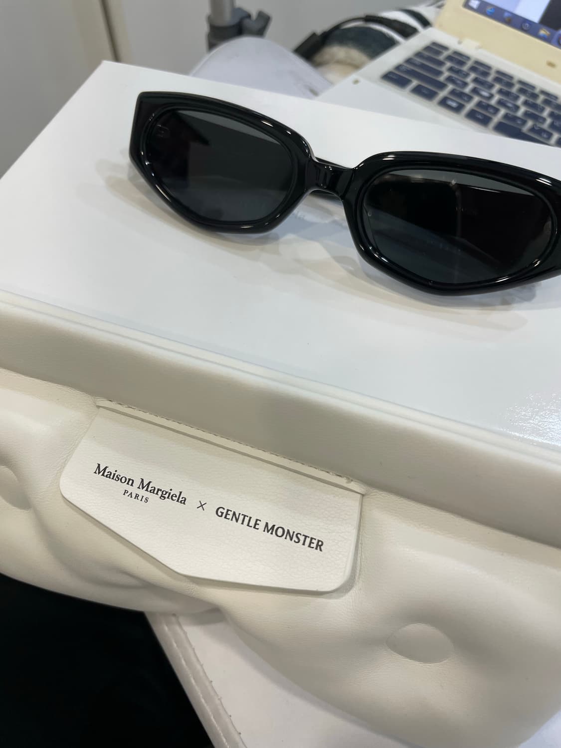 젠몬x마르지엘라 mm205 블랙 새상품  상품이미지1