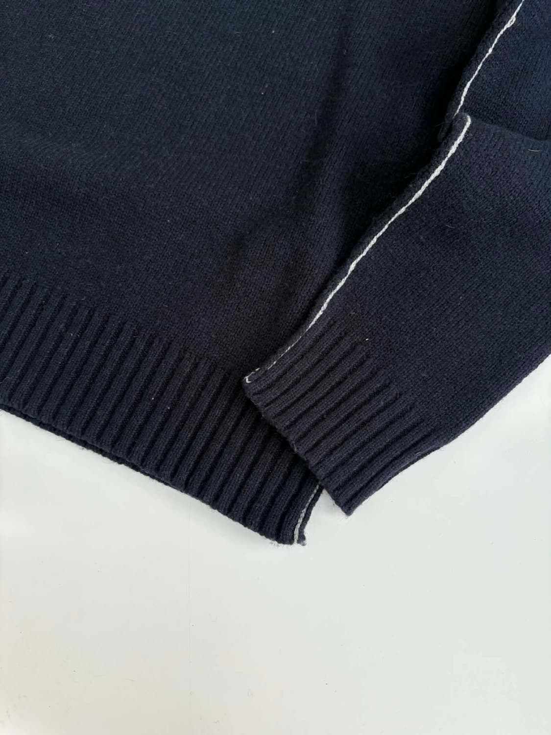 [S] 쇼트 네이비 완장 울 니트 스웨터 상품이미지6