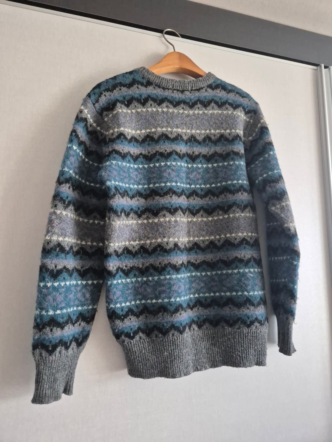 울 90% 노르딕패턴 니트 상품이미지5