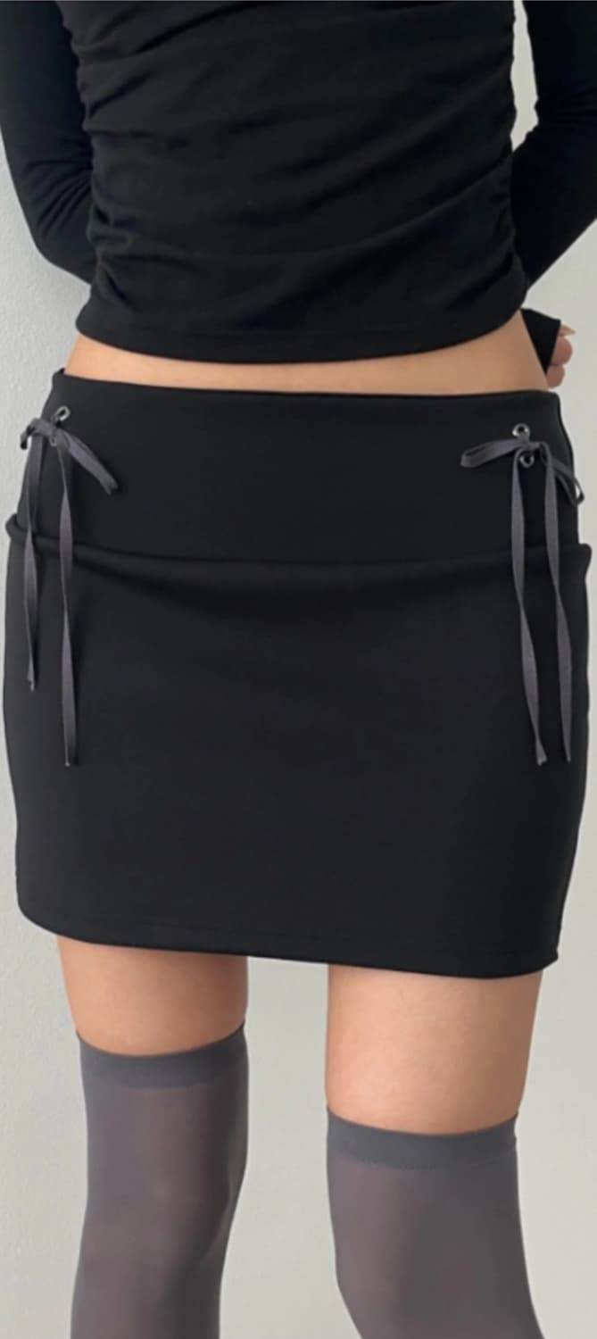 시너진 리본 아일렛 저지 미니 스커트 블랙 상품이미지2