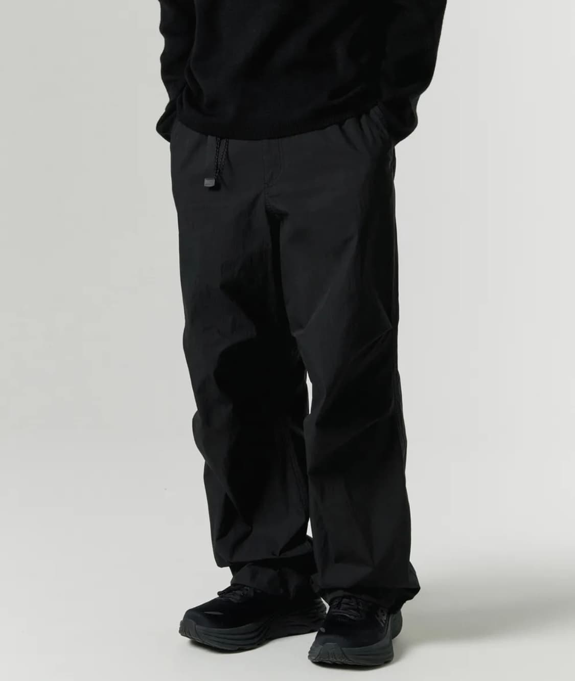 무탠다드 시티 레저 CN 와이드 벨티드 파라슈트 팬츠 블랙 30사이즈 상품이미지1