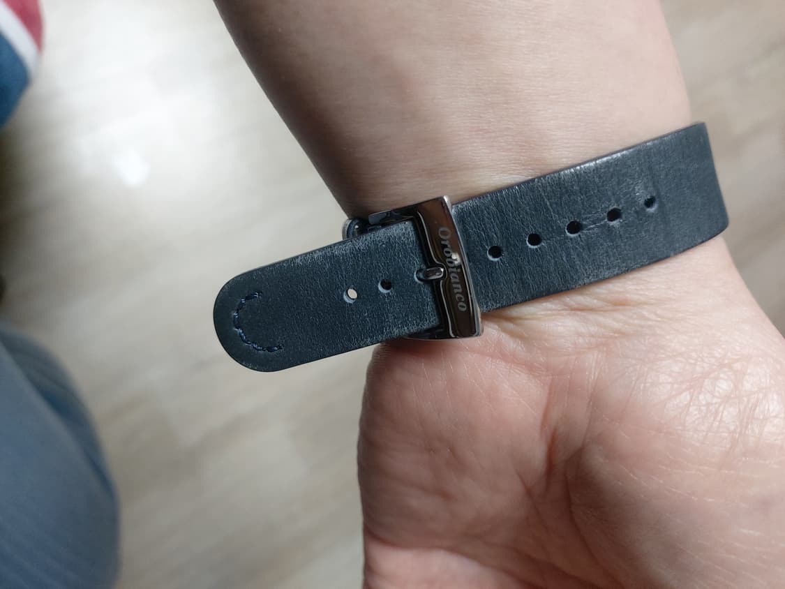 시티즌 XC 라디오 컨트롤 에코드라이브 시계입니다. 깔끔한 디자인에 고급 상품이미지5