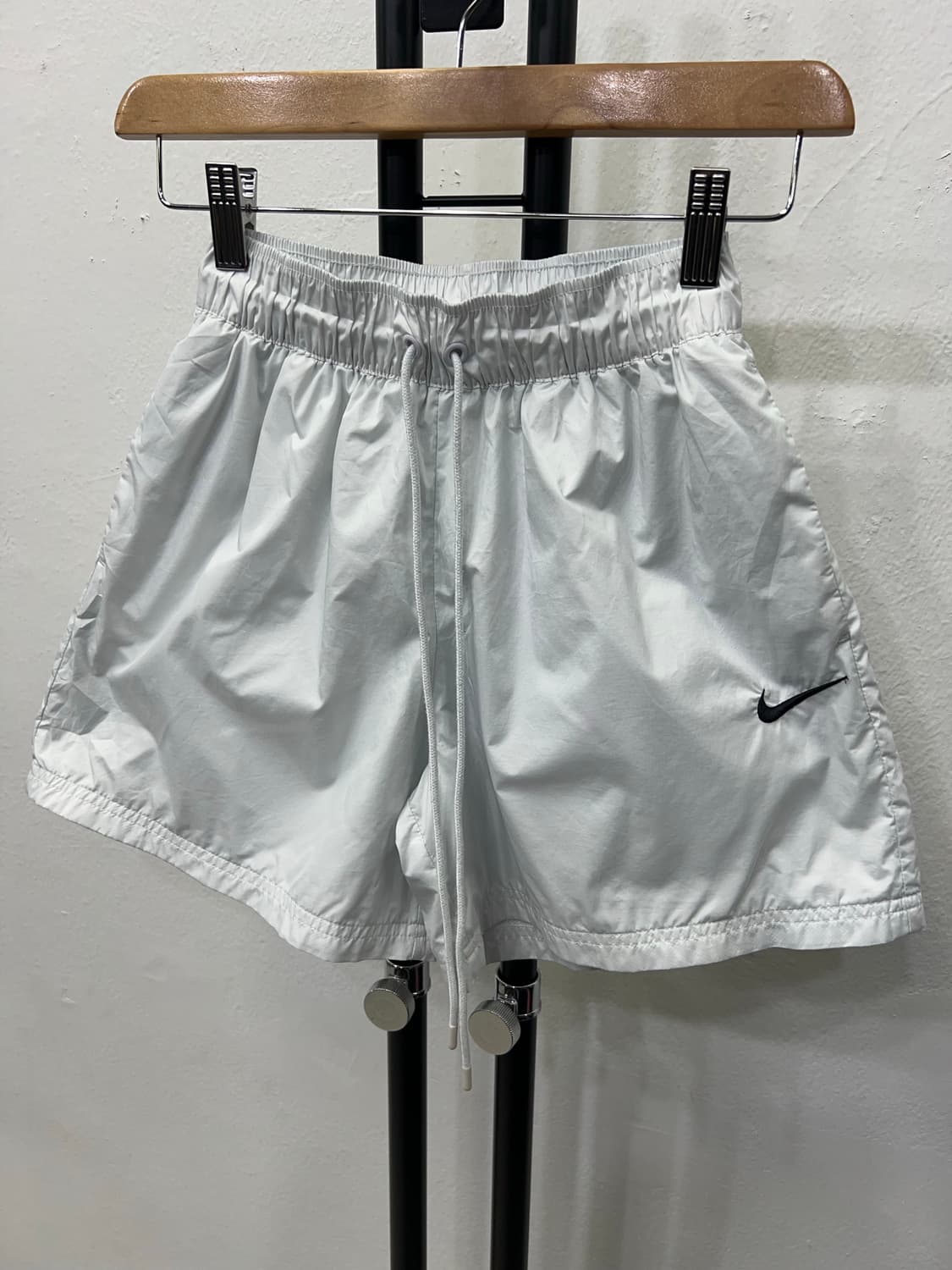 정품) 나이키 여성 나일론 반바지 XS 상품이미지3
