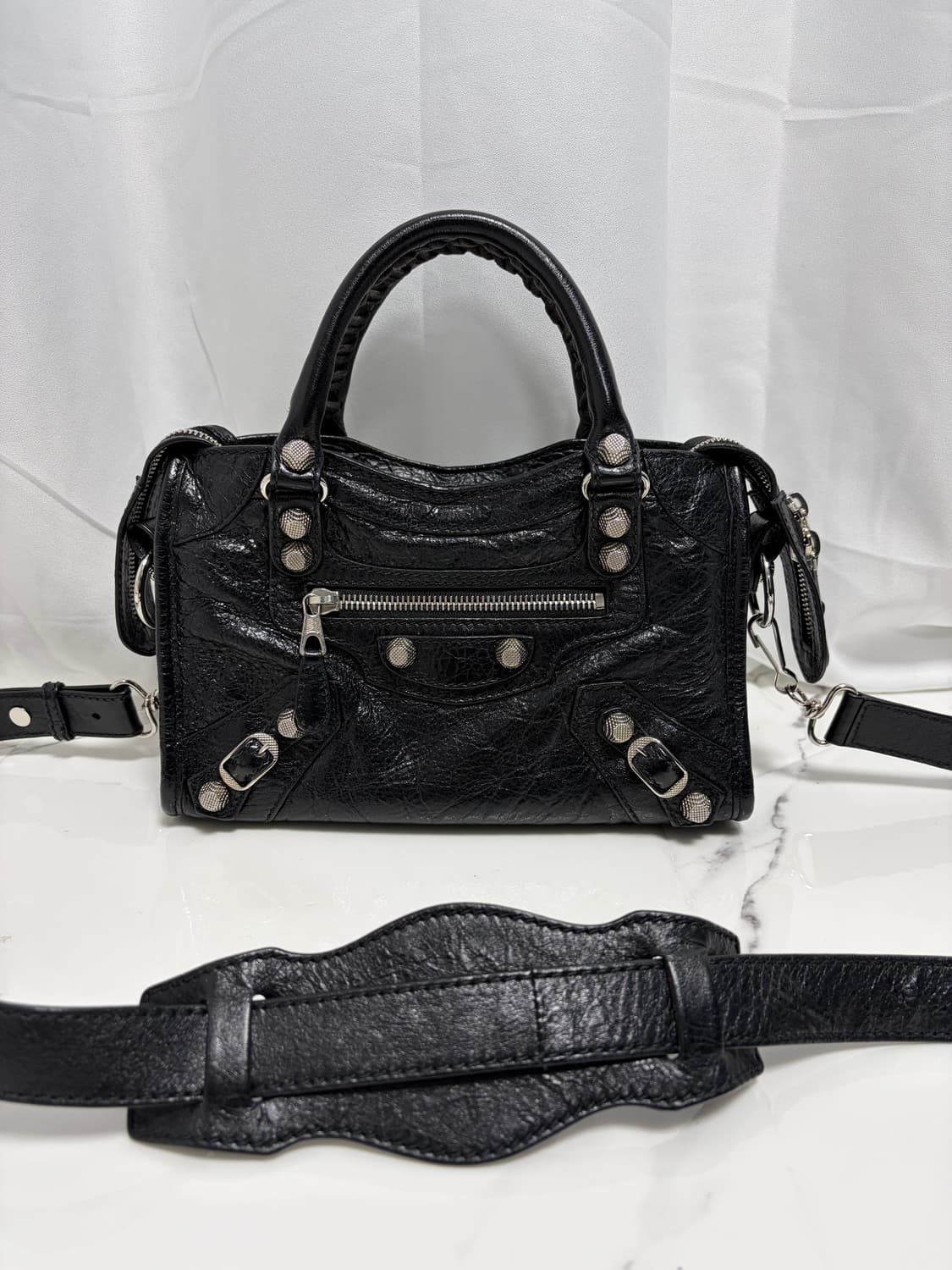 (정품) 발렌시아가 모터백 미니 상품이미지1