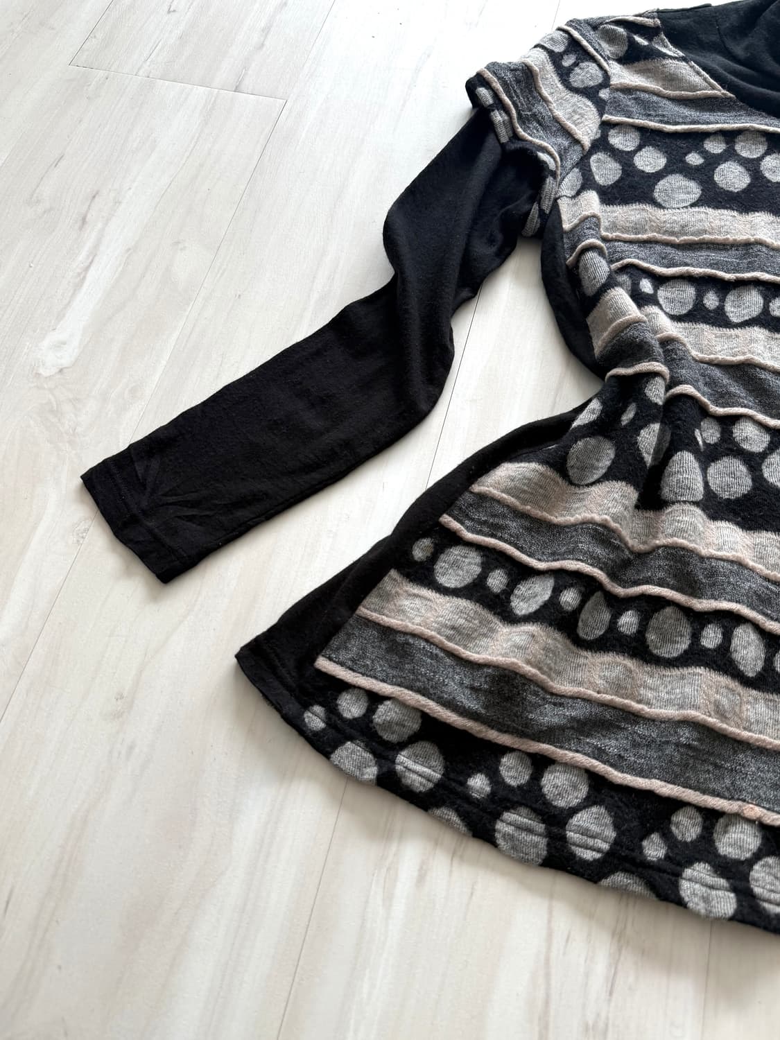 Dot stripe layered knit top 상품이미지3