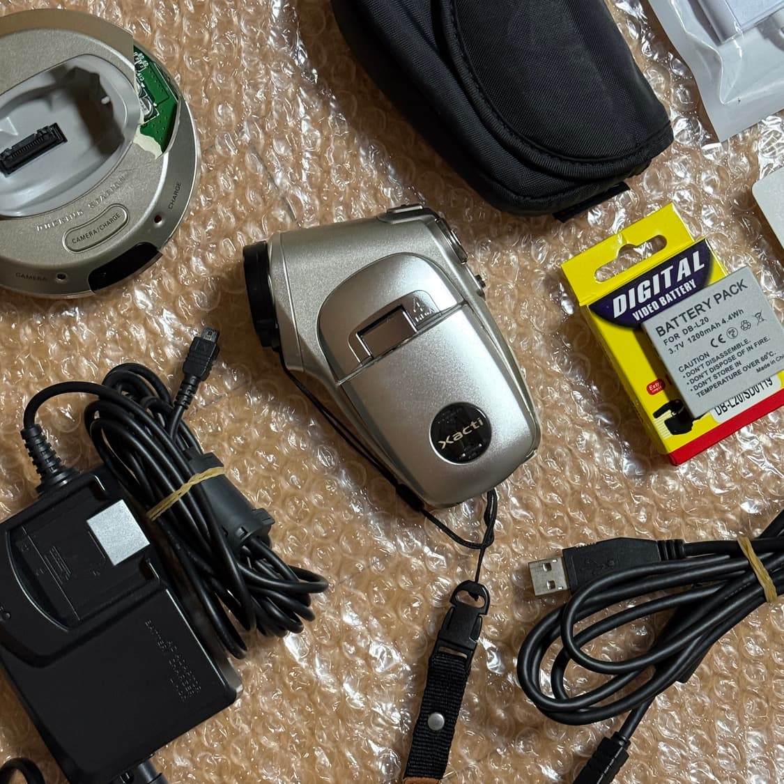 풀구성 산요작티 DMX-C4 SANYO XACTI C4 빈티지캠코더 디카 상품이미지10