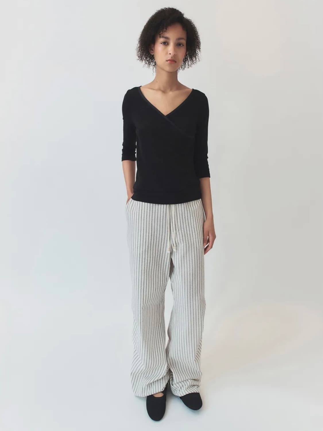 시메트릭퍼센트 V Wrap Half Sleeve / Black 상품이미지3