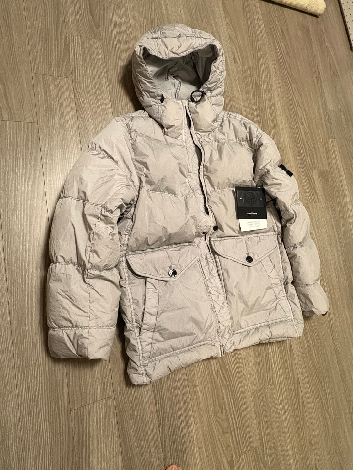 스톤아일랜드 크링클랩스 후드패딩 24FW (M) 상품이미지3