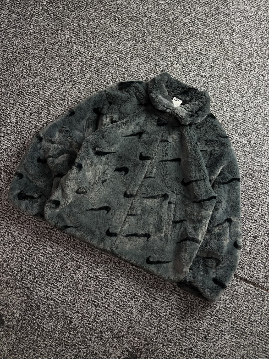 나이키 우먼스 플러시 스우시 에코퍼 자켓 3028 상품이미지1