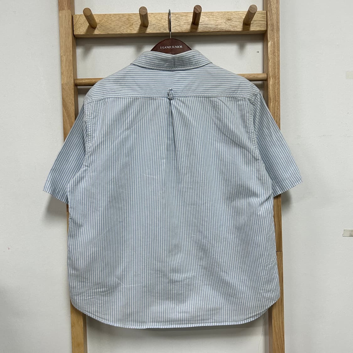 단톤 스트라이프 반팔 셔츠 상품이미지5