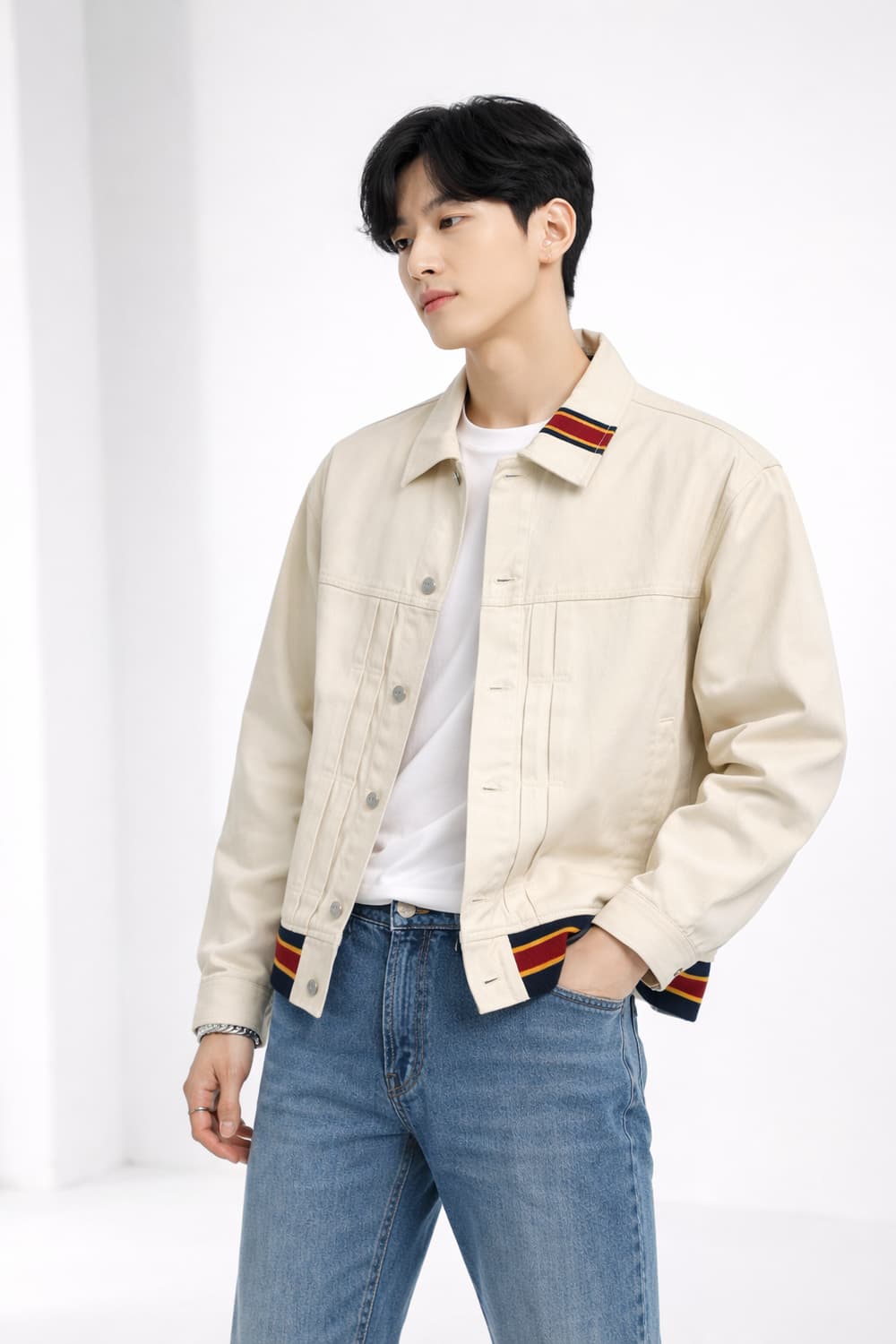 로맨틱크라운 백패치 배색 데님 자켓 상품이미지1