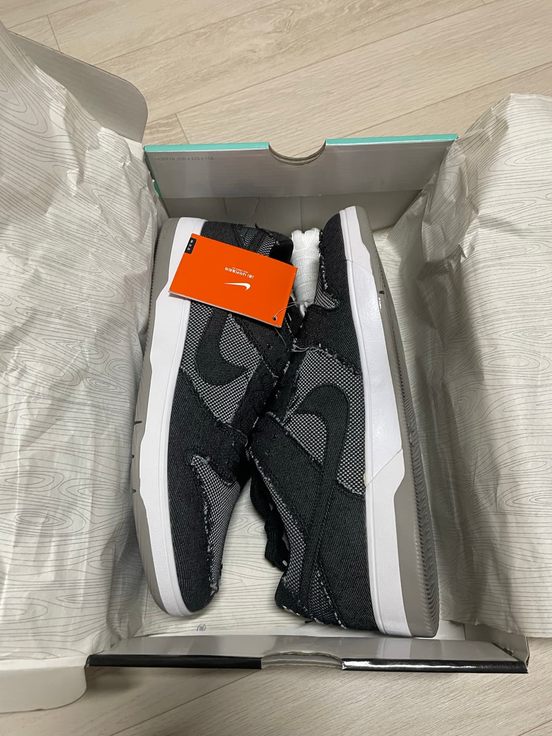 나이키 메디콤토이 베어브릭 덩크 상품이미지1