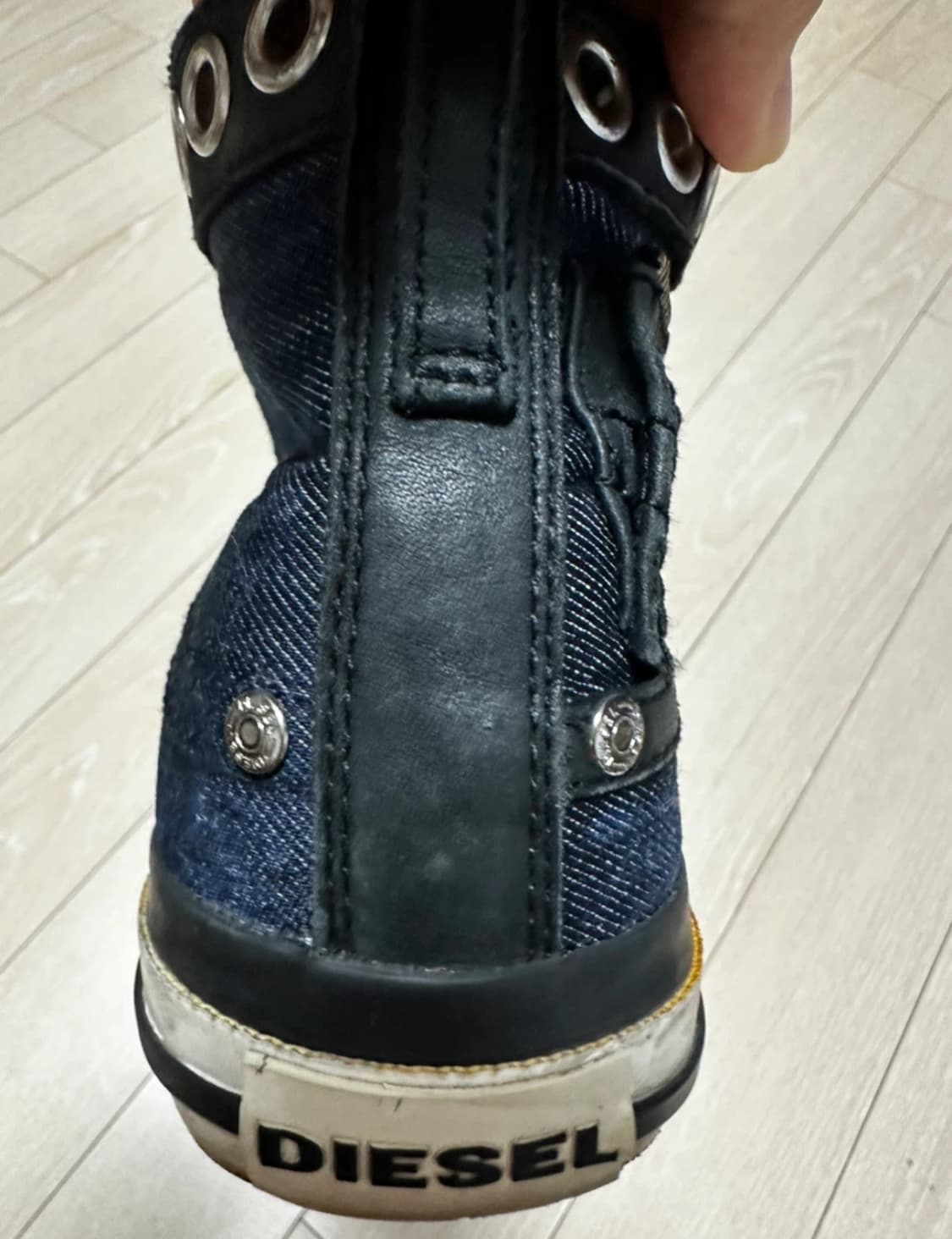 Diesel 디젤 데님 하이탑 스니커즈 250 상품이미지4