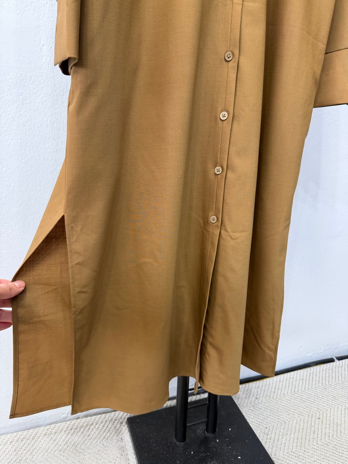 정품) COS 코스 카키색 헨리넥 셔츠 원피스 36 상품이미지3