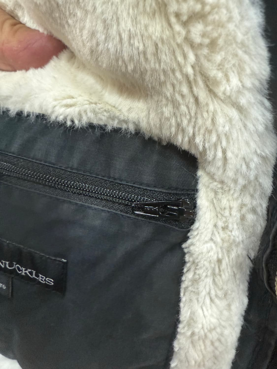 105 정품 무스너클 스텔라 야상 패딩 팝니다 상품이미지5