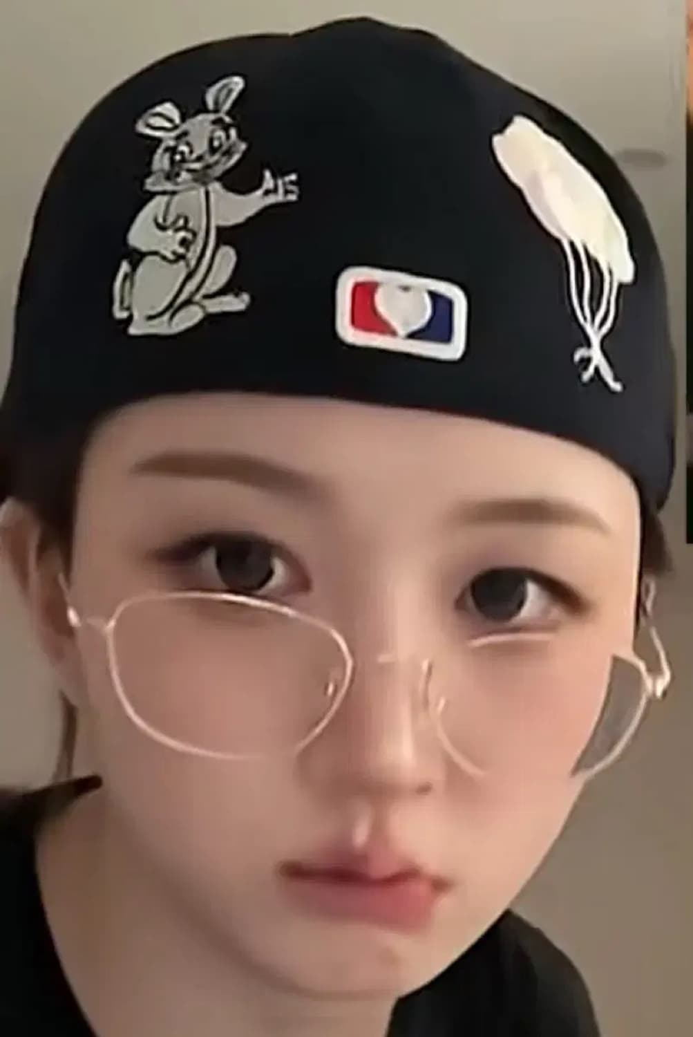 더뮤지엄비지터 스냅백 (오해원착용 상품이미지4