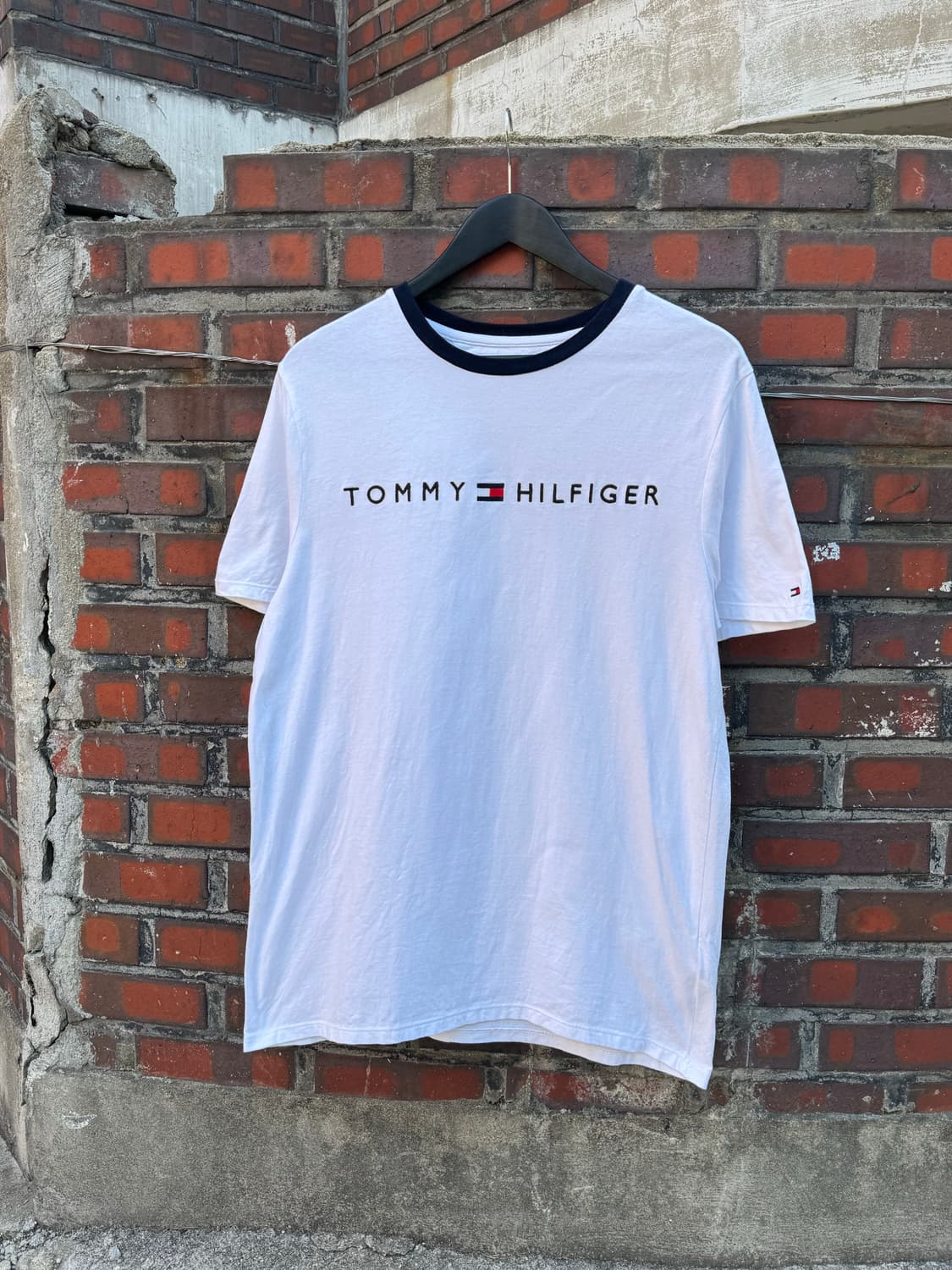 타미힐피거 화이트 반팔티셔츠  상품이미지1