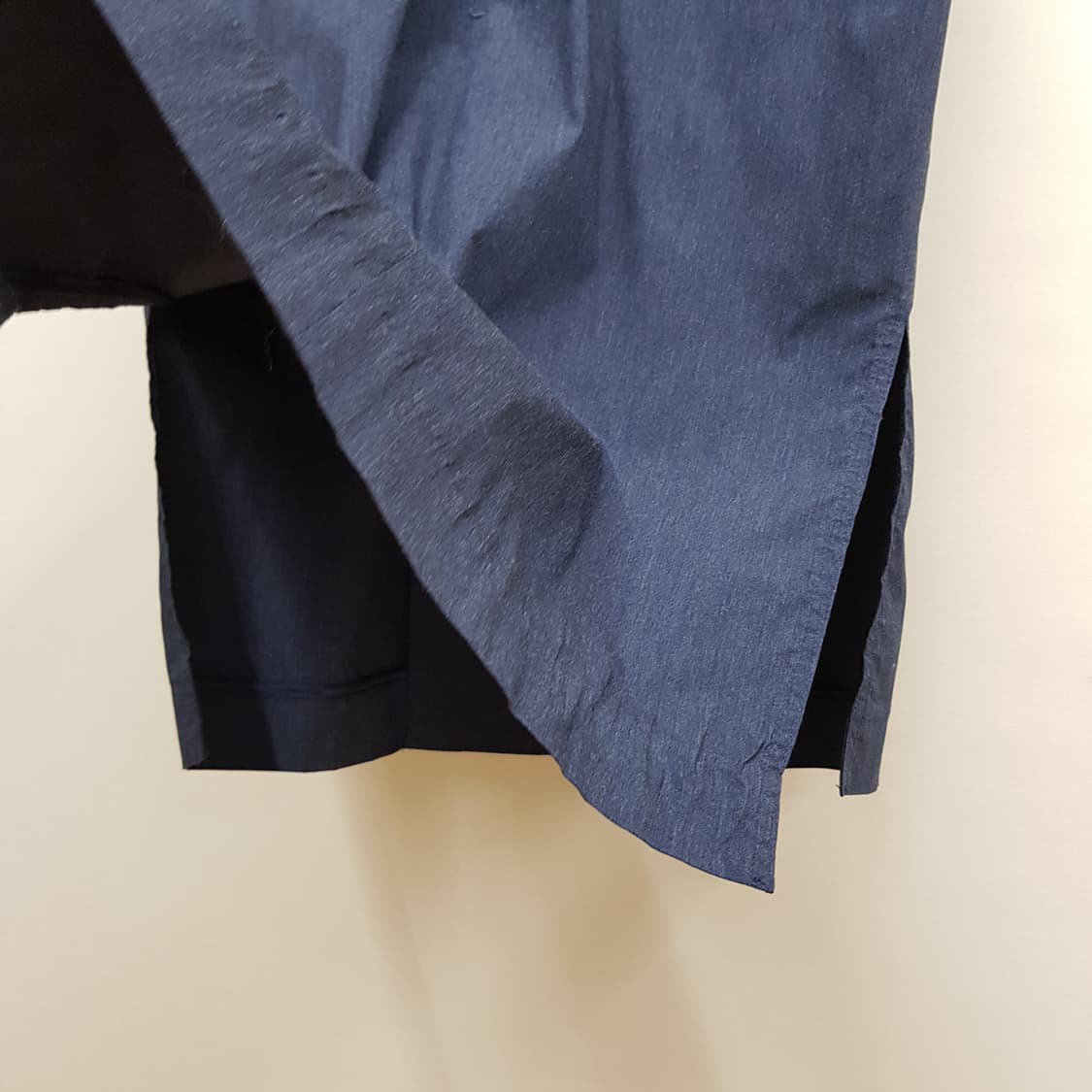 한섬 마인  카라 페플럼 롱 원피스 76-90-155사이즈 상품이미지7