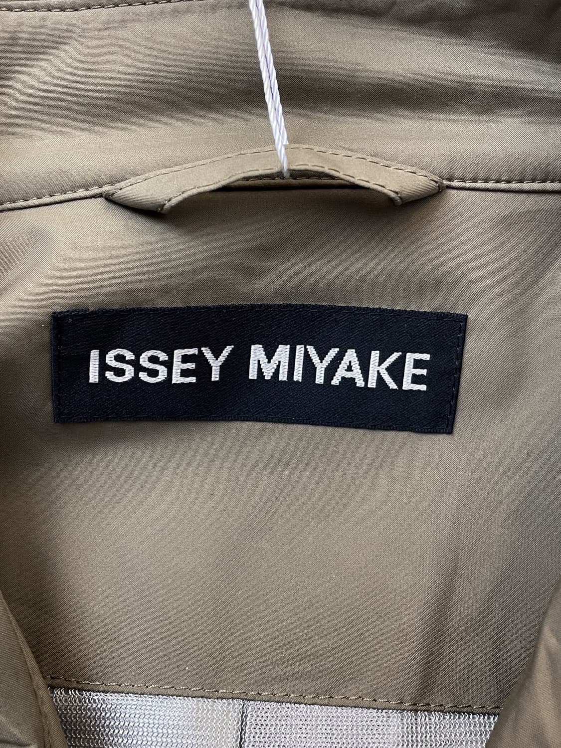 이세이미야케 투웨이 라미나 집업 코트 상품이미지7