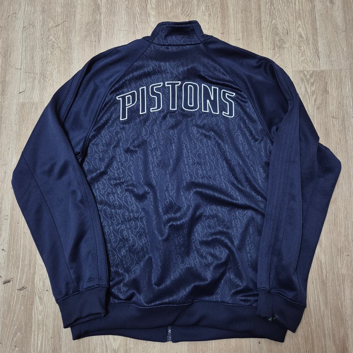 아디다스 올드스쿨 PISTONS 빅로고 트랙탑 져지 XL(105) 상품이미지6