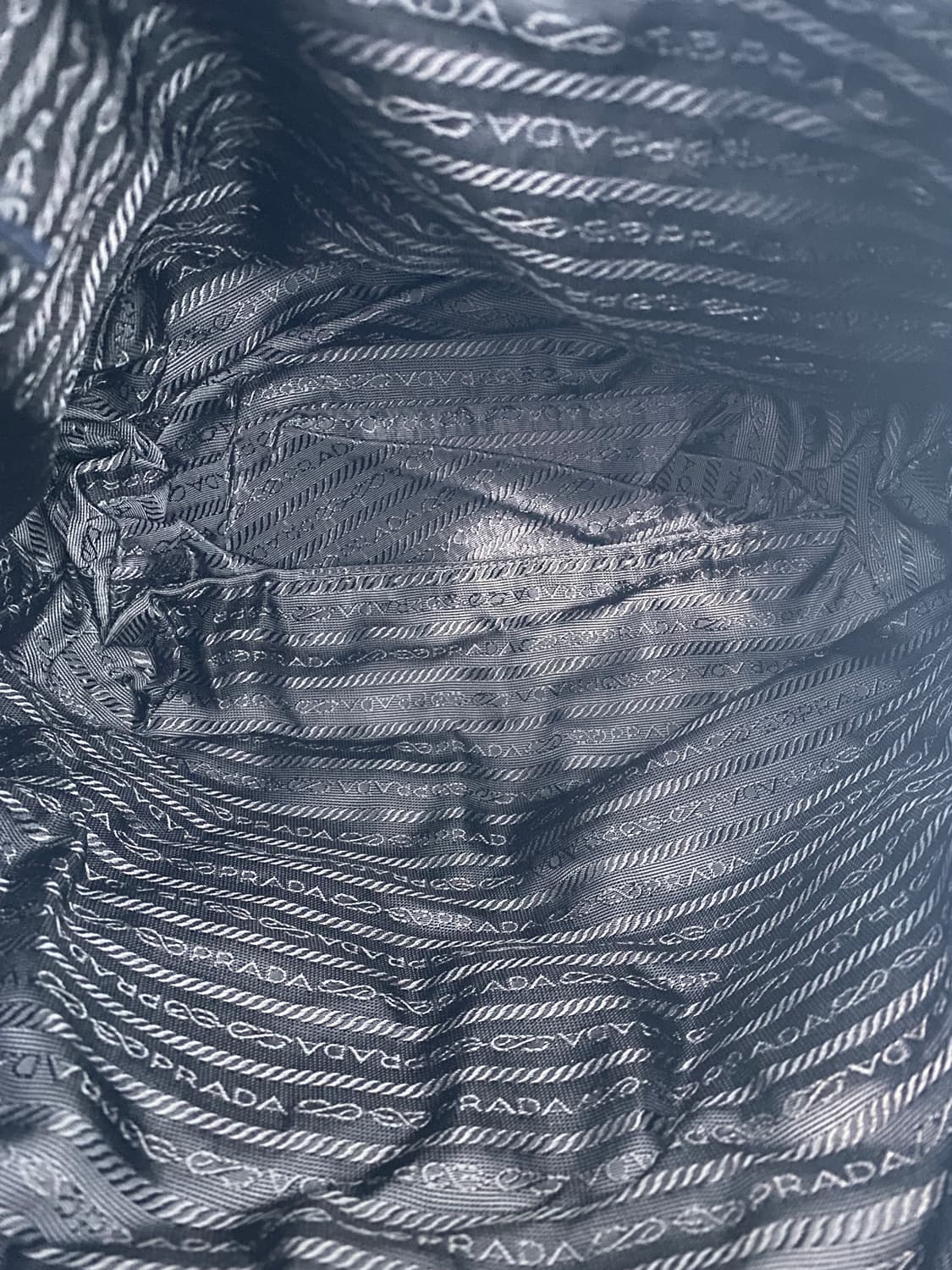 프라다 테수토 나일론 투포켓 블랙 백팩 상품이미지10