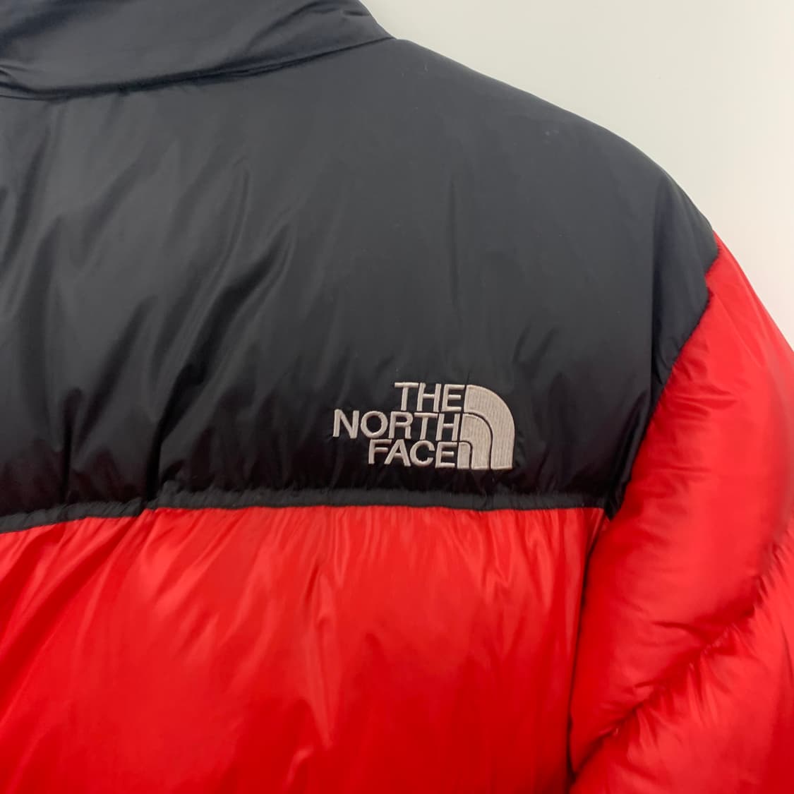 노스페이스 눕시 700 레드 패딩 상품이미지5
