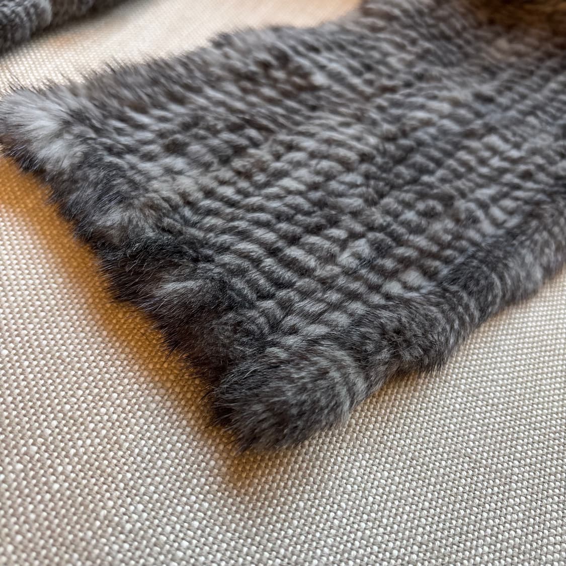 천연밍크 니팅 목도리 딥그레이 상품이미지10