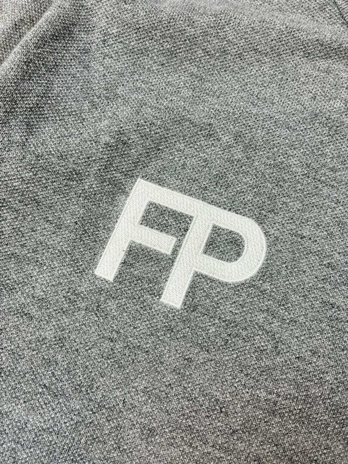 프레드페리 FP 로고 오버핏 맨투맨 PN5197 상품이미지3