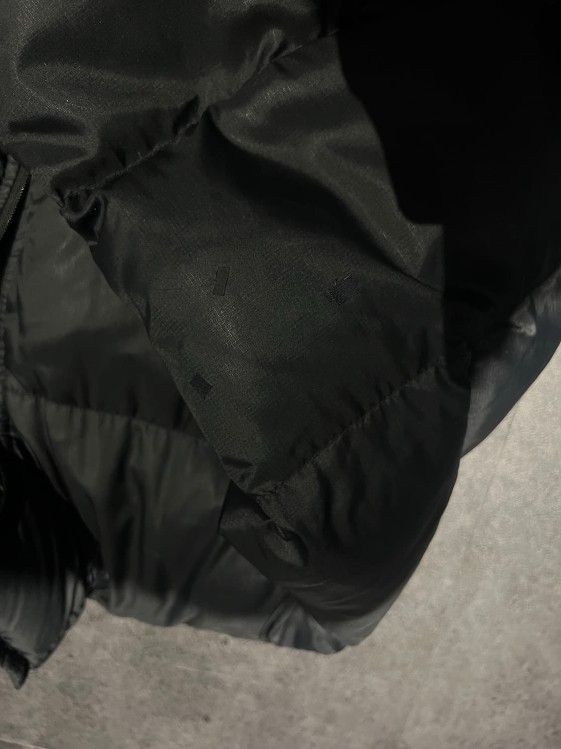 나이키 ACG 블랙 패딩 XL 상품이미지3