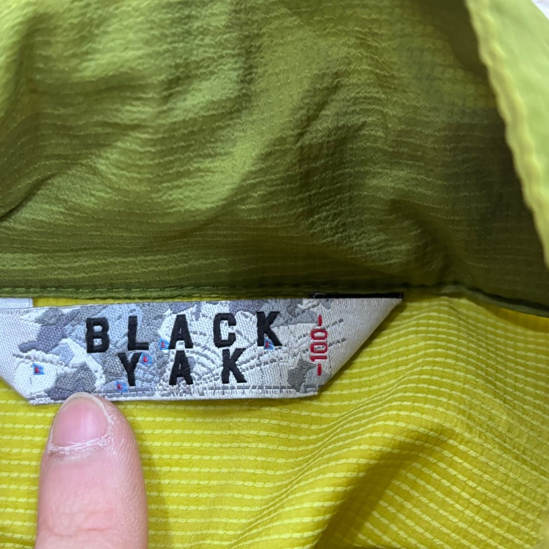 100 블랙야크 기능성 등산 바람막이 0421E 상품이미지3