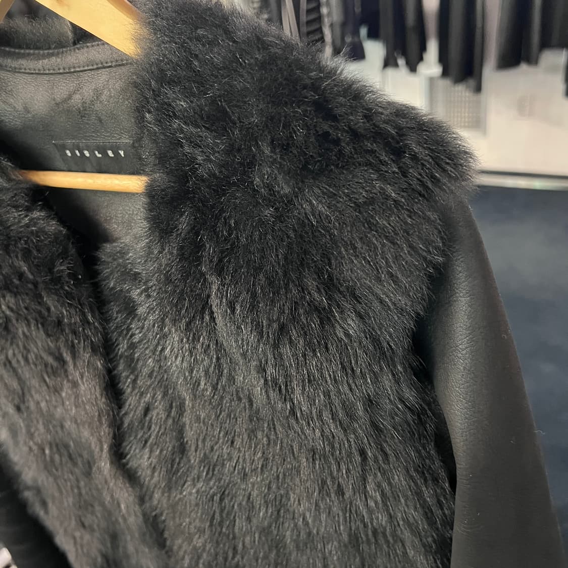 [44] 시슬리 앙가죽100% 무스탕 코트   상품이미지3