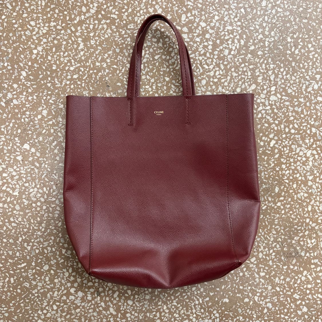 셀린 버건디 버티컬 카바스 스몰 토트백 상품이미지2