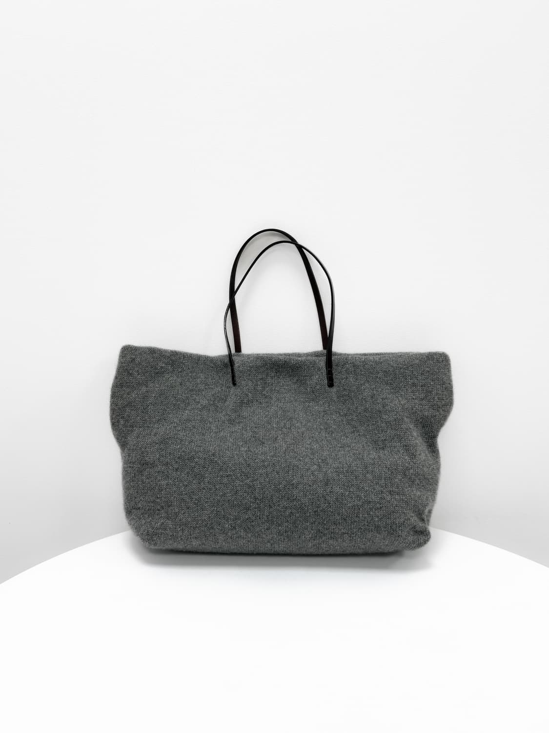 펜디 울 니트 롤 쇼퍼백 상품이미지3