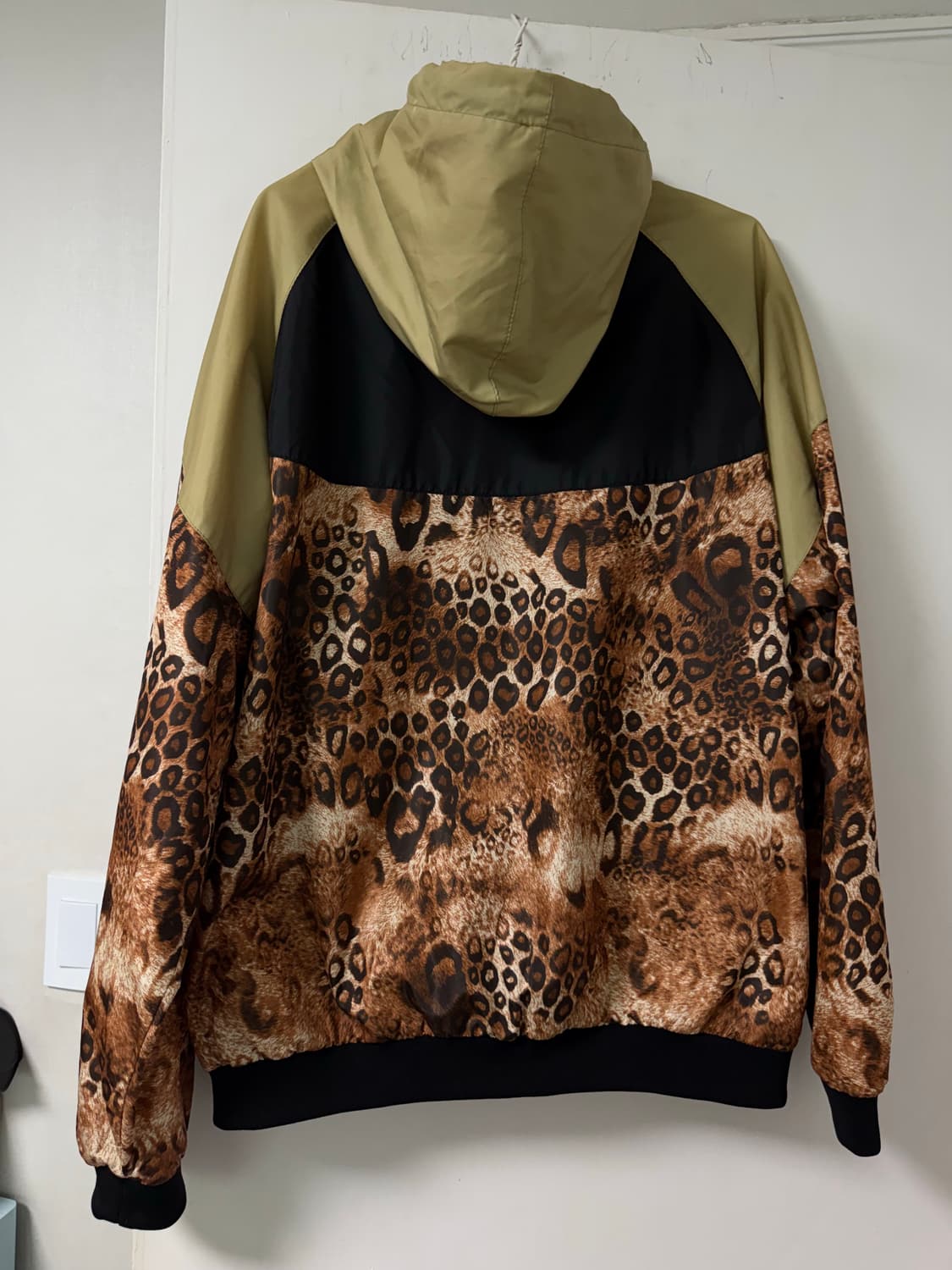 CHEDDA CLOTHING 레오파드 바람막이 후디집업자켓 상품이미지3