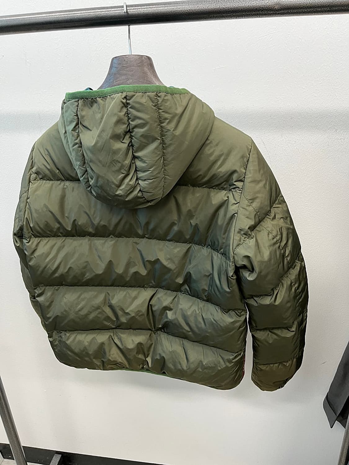 95) 프라다 카키 다운패딩  상품이미지7