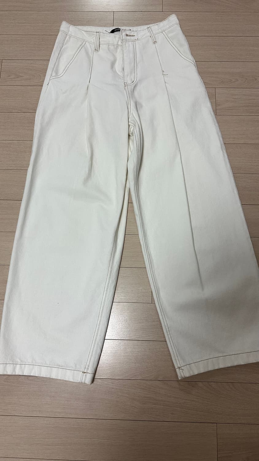 다이애그널 턱 와이드 데님 팬츠 M 상품이미지3