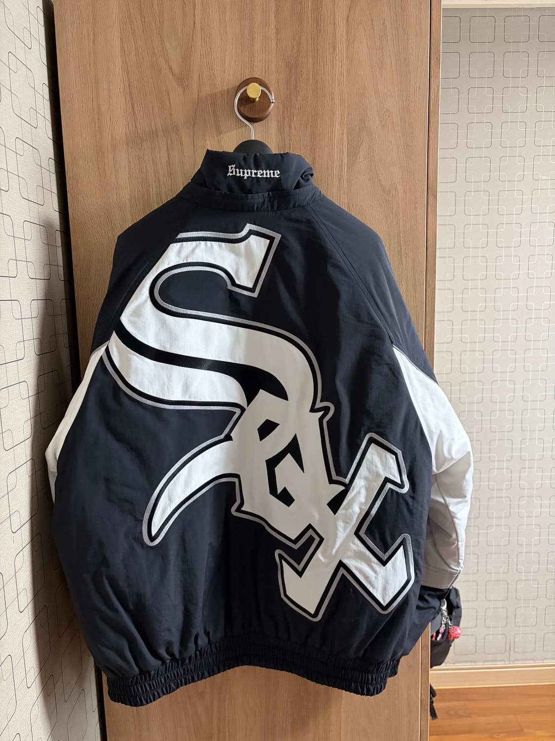 슈프림 25fw 시카고 화이트 삭스 스타디움 자켓 상품이미지5