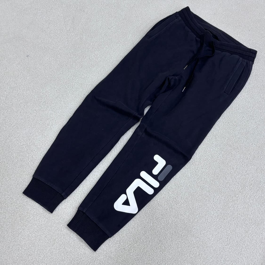 M 휠라 레귤러핏 헤리티지 조거 팬츠 0327E 상품이미지1