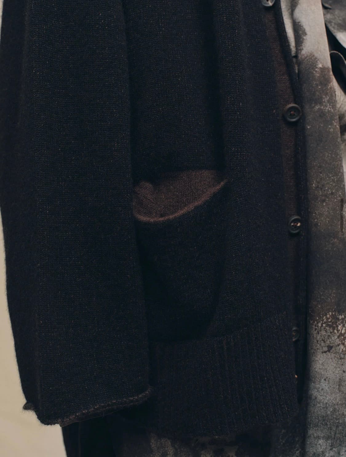 지기첸 25FW 크루넥 가디건 상품이미지3