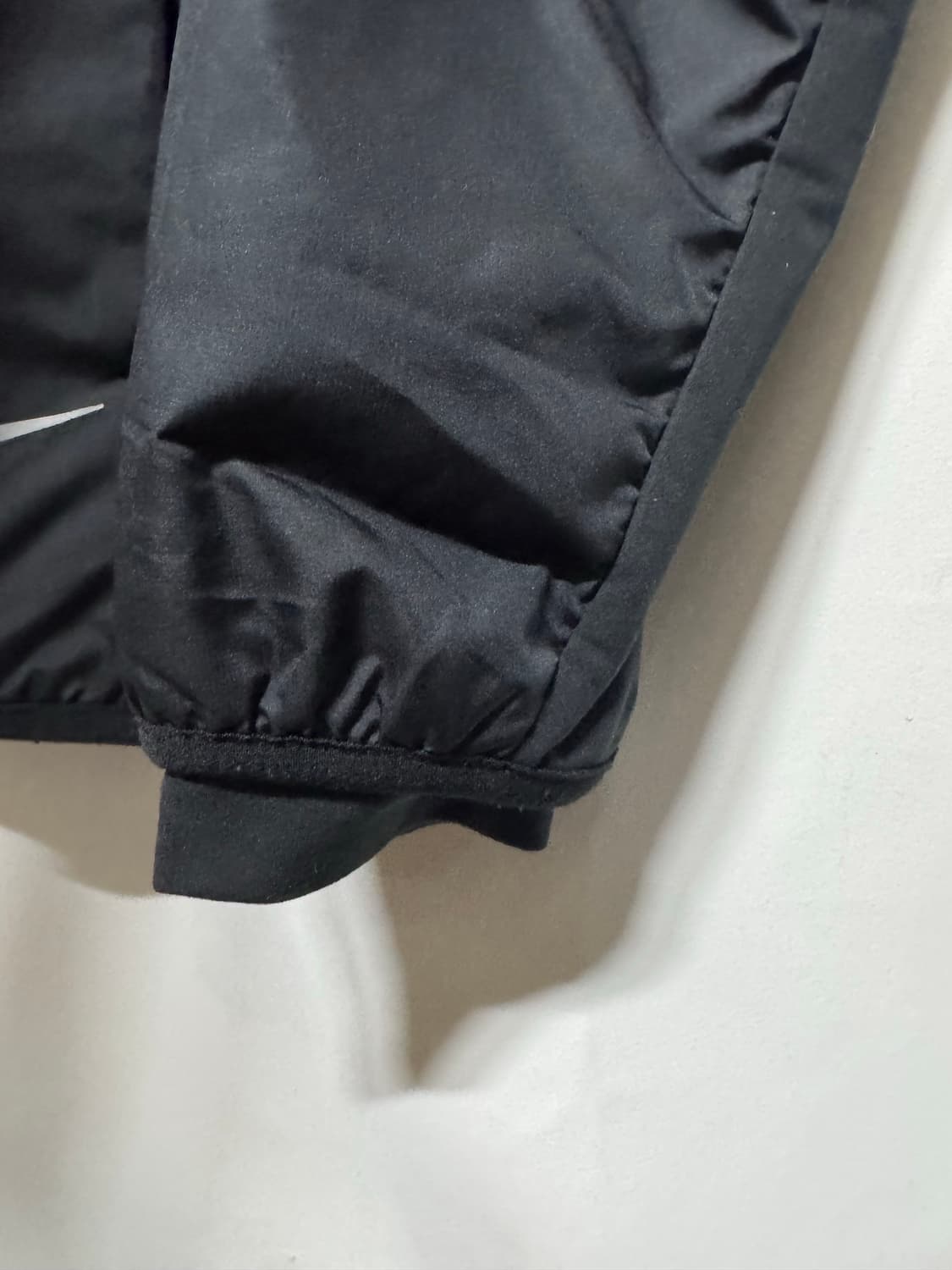 XL 나이키 에어로로프트 자켓 상품이미지3