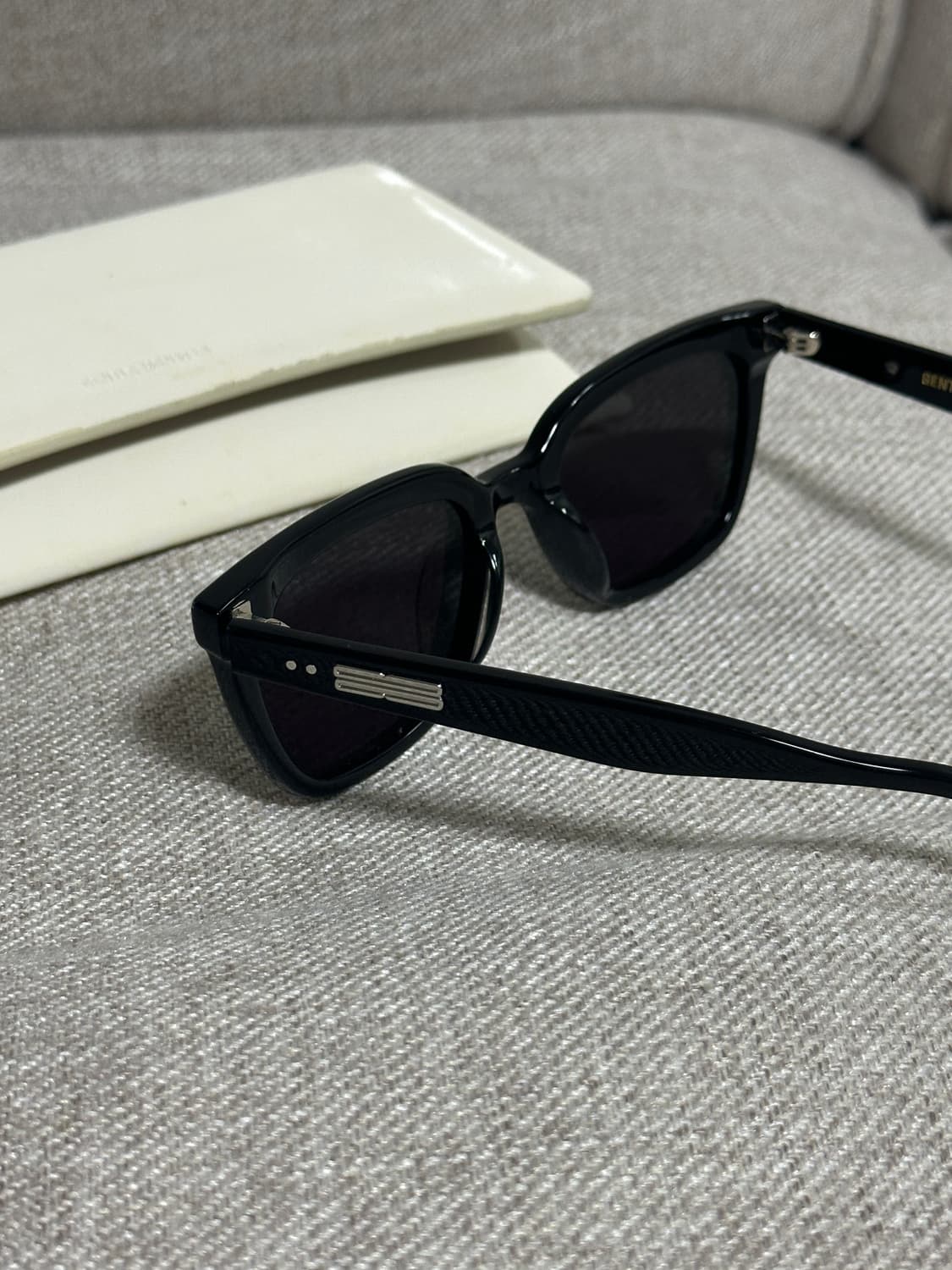 젠틀몬스터 몬도 상품이미지4