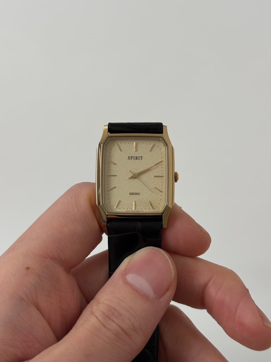 세이코 1980년대 Spirit 텍스쳐 다이얼 골드 탱크 쿼츠 남성 상품이미지2