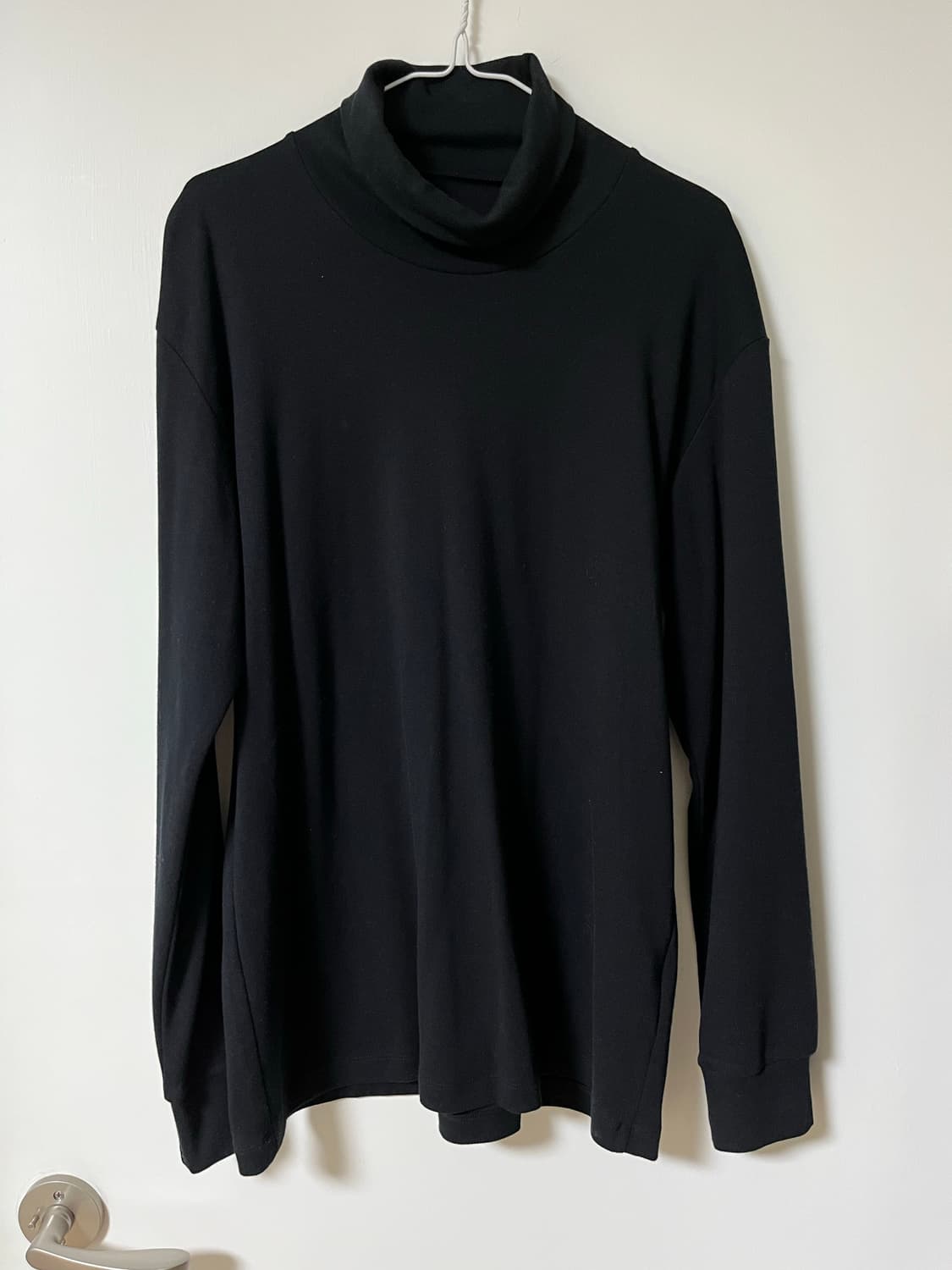 [XL] 유니클로 소프트 터치 터틀넥 롱슬리브 블랙 상품이미지1