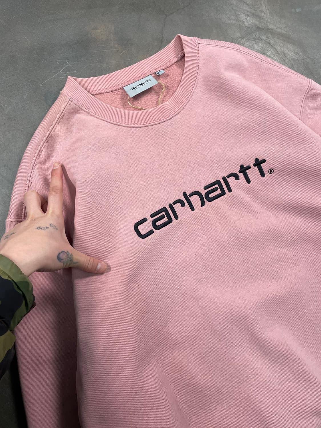 칼하트wip 크루넥 스웻셔츠 상품이미지2