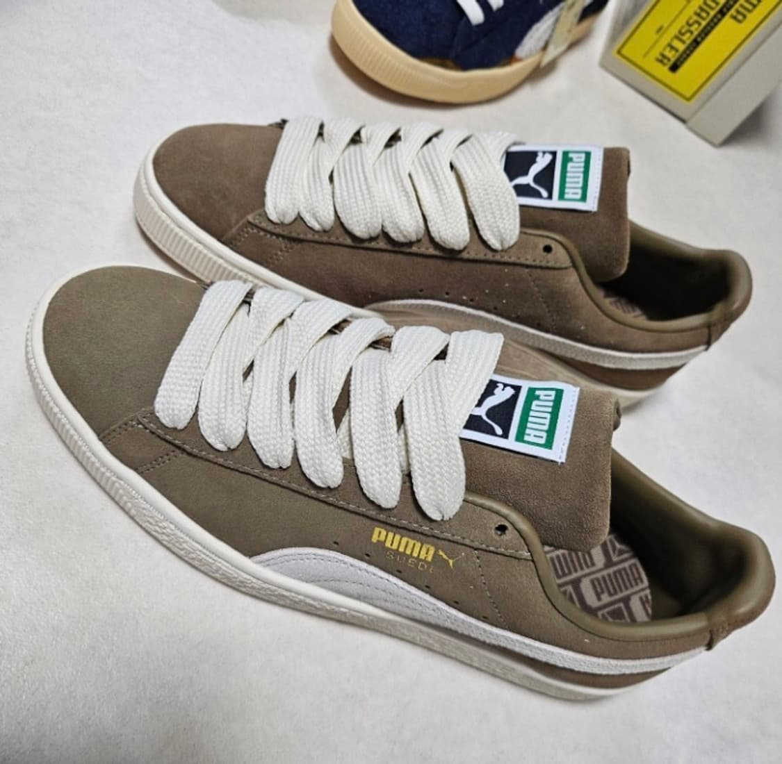 푸마 스웨이드 클래식 운동화 베이지 275 상품이미지1