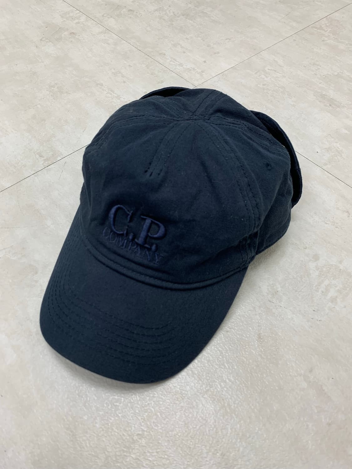 cp company 네이비 고글 디테일 볼캡 #295 상품이미지1