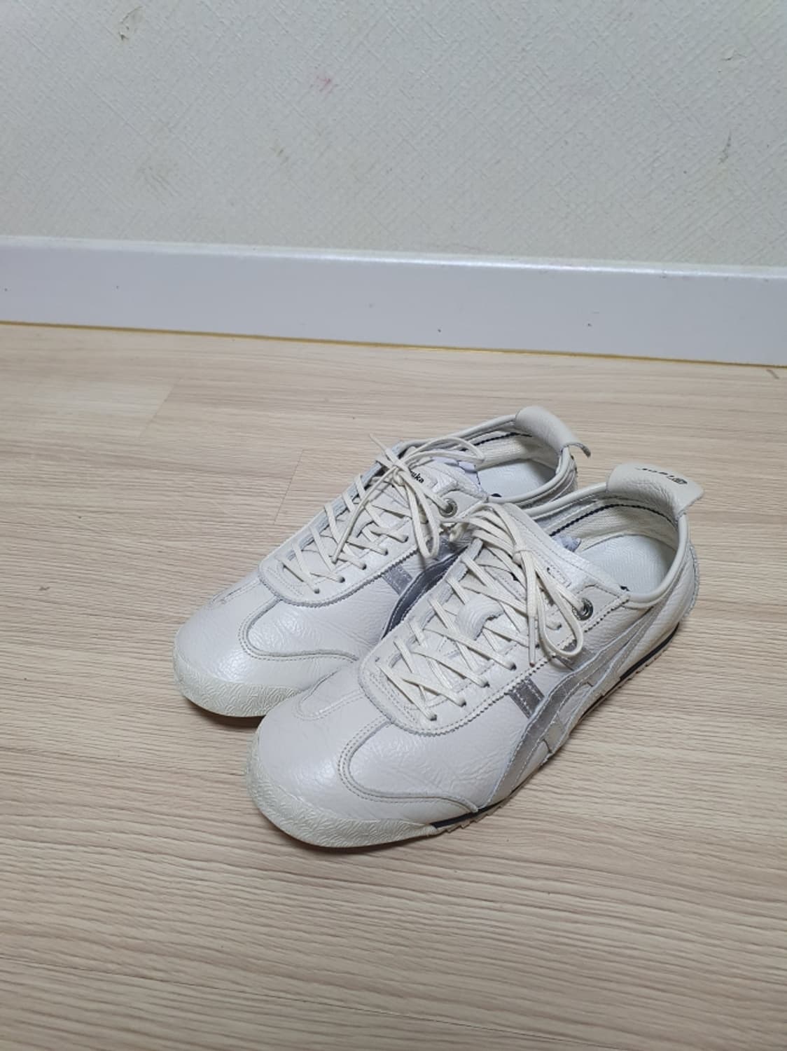 오니츠카타이거 멕시코66 스니커즈 250 상품이미지4