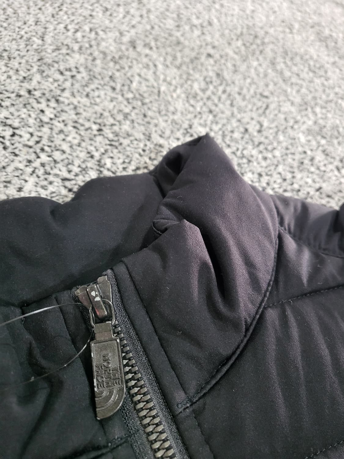 노스페이스 블랙 경량 패딩 자켓 상품이미지3